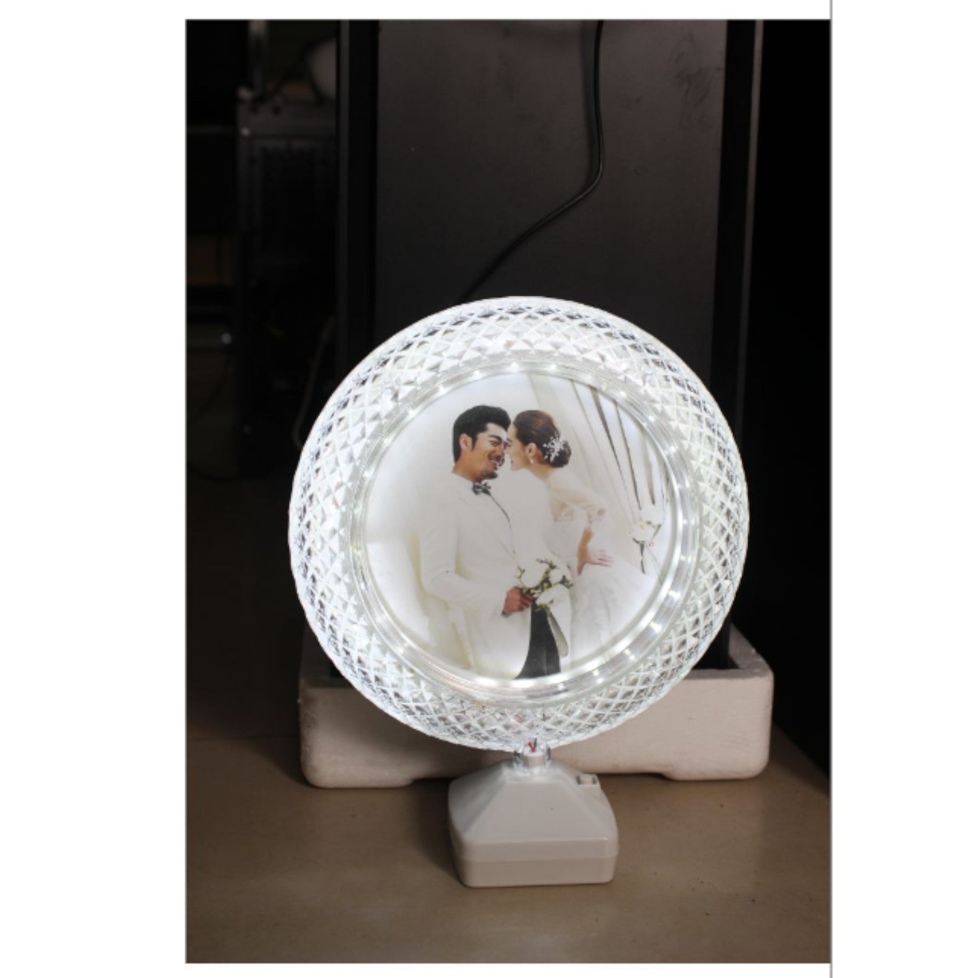 Marco fotográfico con luz LED USB modelo X-16