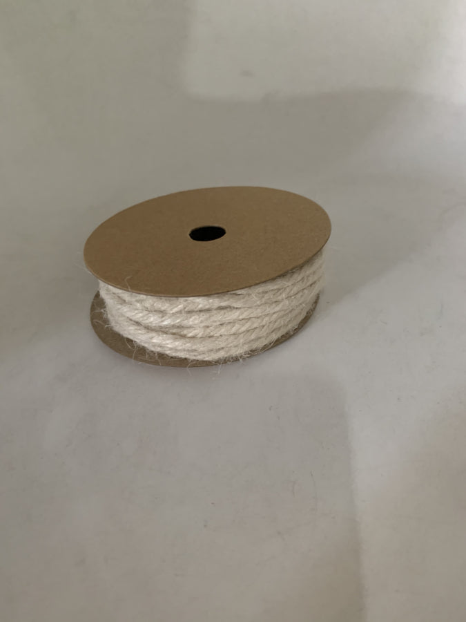 Pack x 6 Cuerda yute blanca 3# 5m carrete papel natural