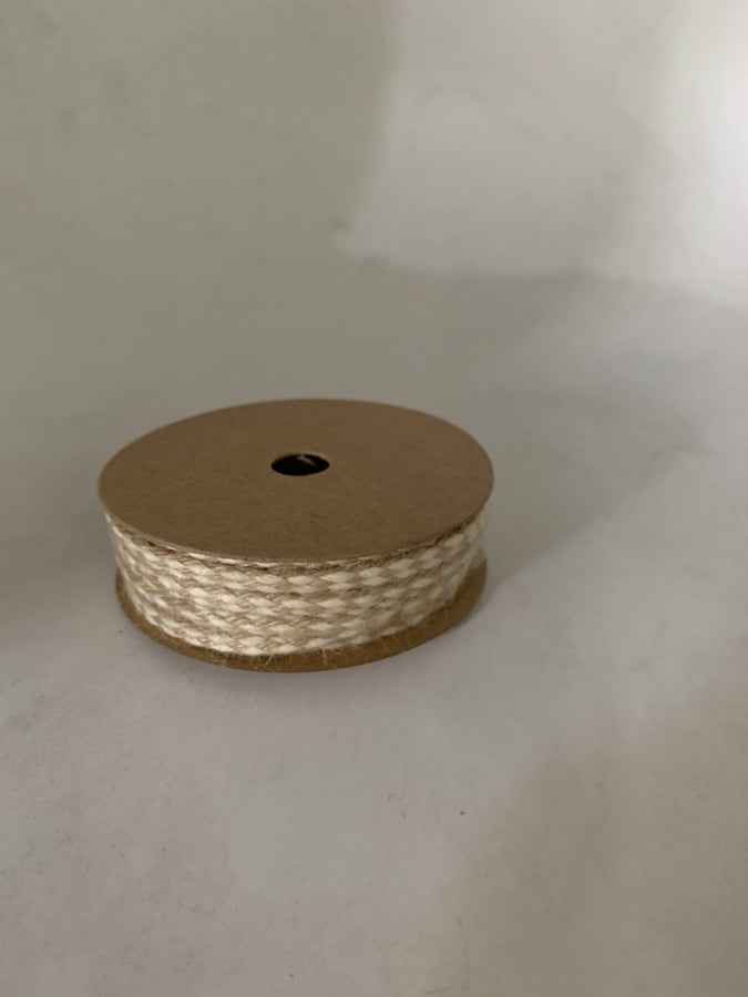 Pack x 6 Cuerda yute trenzada redonda blanca 2M carrete papel natural