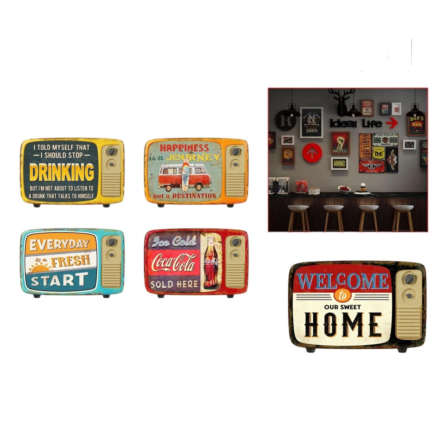 Adorno de metal en forma de televisor vintage