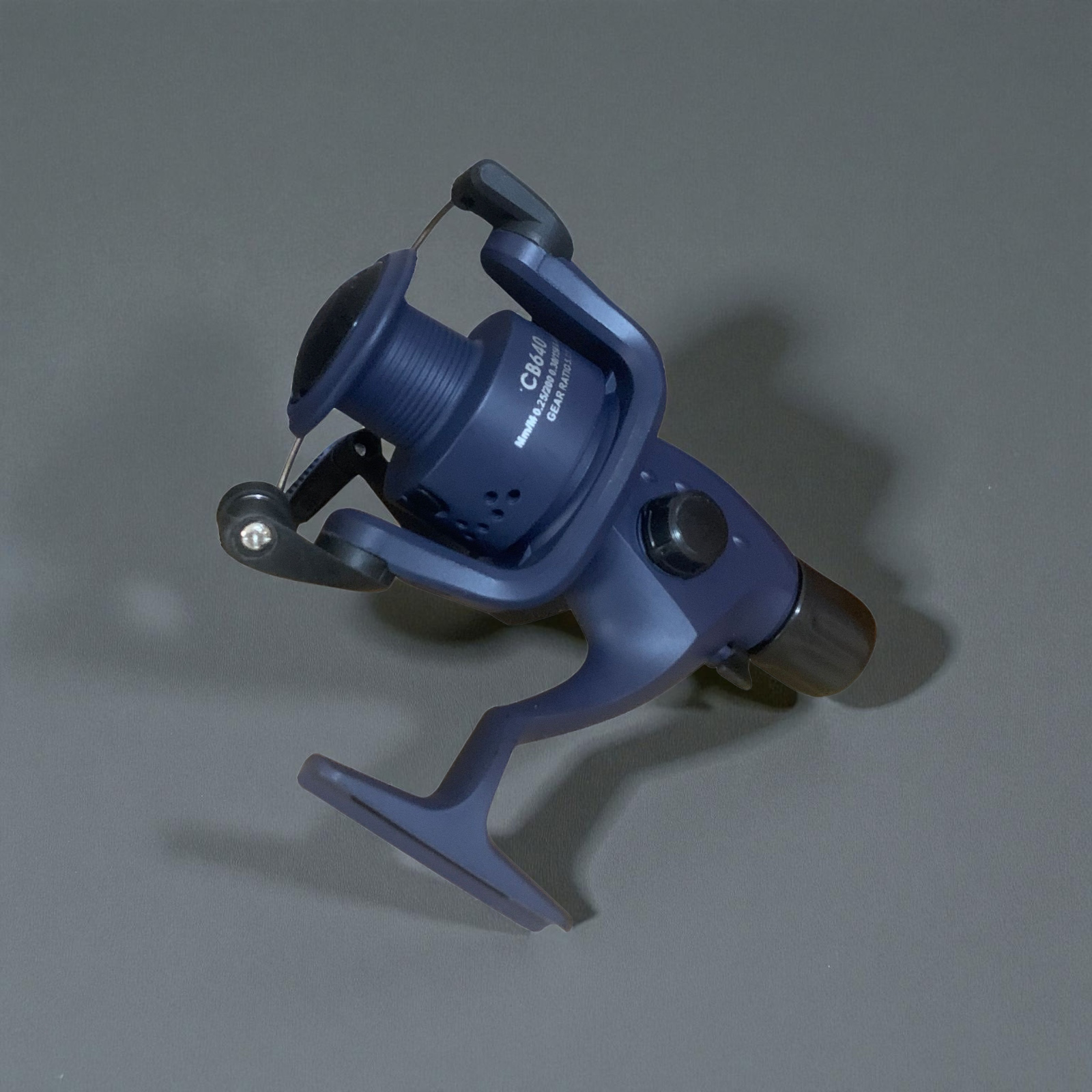 Carrete de Pesca Plástico CB640 | Qiaoxiang