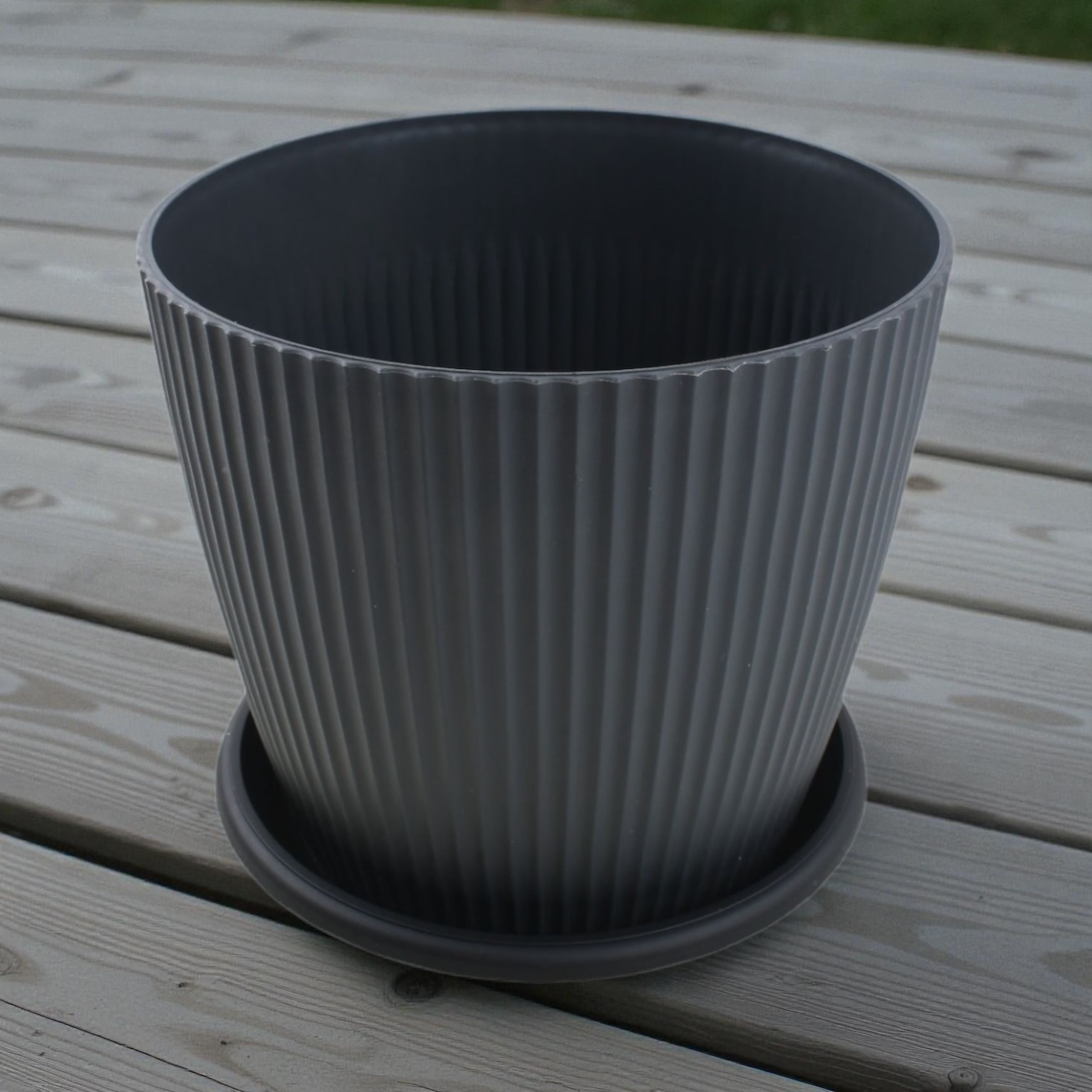 Macetero plástico AW-190C 18.6×16.2 cm